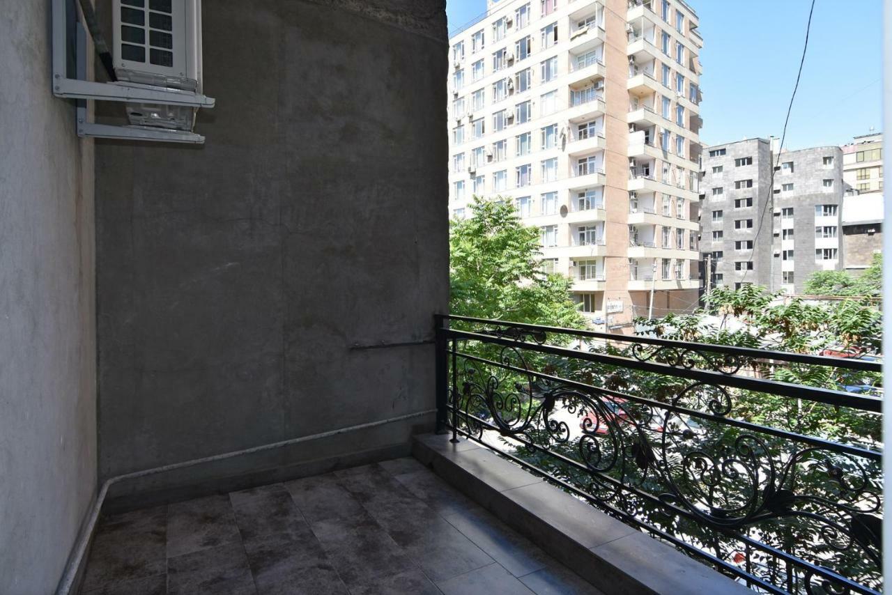 شقق فريدوم أون ساخاروف سكوير يريفان المظهر الخارجي الصورة